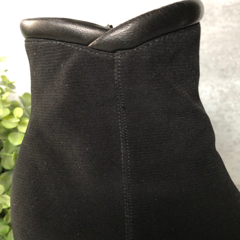 Stuart Weiztman Kitten Heel Gore Tex Boot 5.5 M - Picture 9 of 16